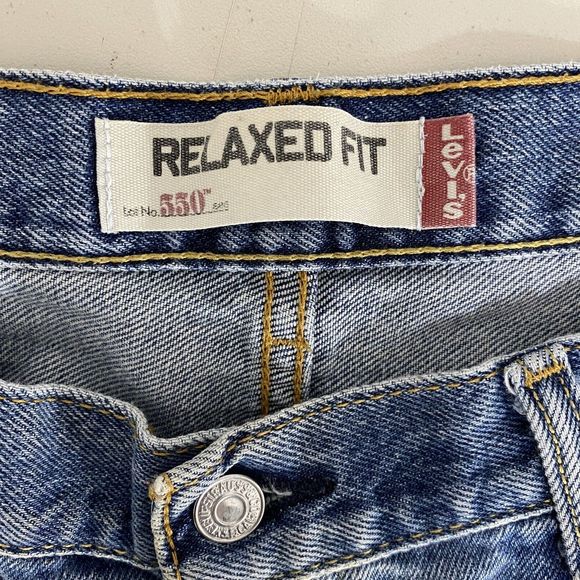 Levi's Strauss Co 550 Mens Jeans Blue 34x29 Relaxed Fit Faded Distressed Denim - Picture 13 of 16